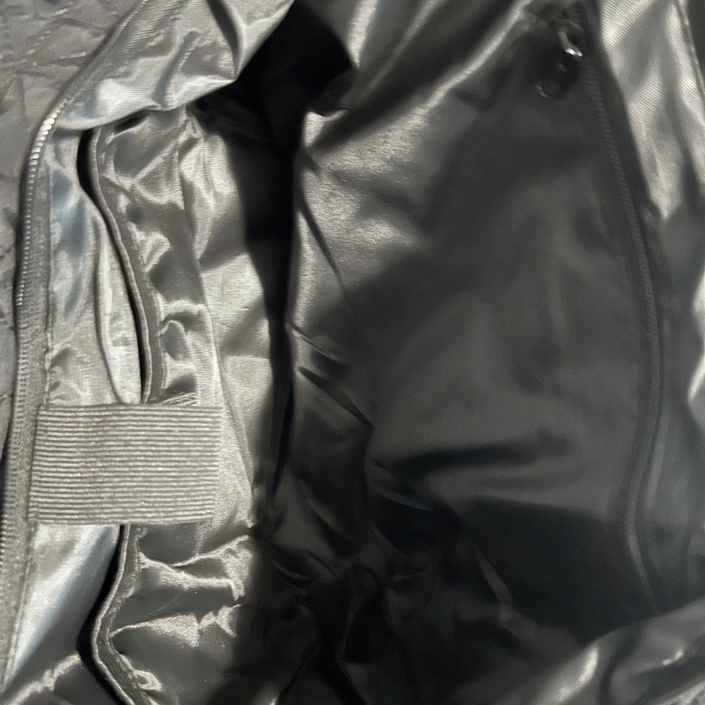 Black Quilted Tote Bag - Picture 3 of 3